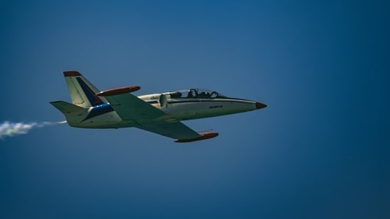 Chicago will have its annual air and water show this weekend (Unsplash)