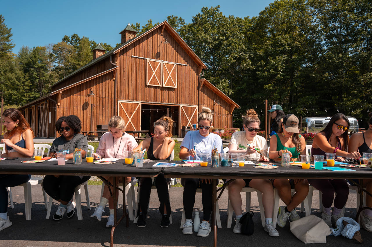 Adults Are Going to Sleep-away Camp to Make Friends. It Seems to Actually Work. Adults Are Going to Sleep-away Camp to Make Friends. It Seems to Actually Work.