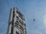 Mumbai, India. Aug 08, 2025: View of Willingdon Heights at Tradeo in South Mumbai. The Bombay High Court ordered 27 families living on the upper 18 floors to vacate their flats within three weeks, as these units do not have an Occupancy Certificate (OC). Mumbai, India. Aug 08, 2025. (Photo by Raju Shinde/HT Photo) (Raju Shinde) Mumbai, India. Aug 08, 2025: View of Willingdon Heights at Tradeo in South Mumbai. The Bombay High Court ordered 27 families living on the upper 18 floors to vacate their flats within three weeks, as these units do not have an Occupancy Certificate (OC). Mumbai, India. Aug 08, 2025. (Photo by Raju Shinde/HT Photo) (Raju Shinde)