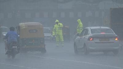 Heavy rains at ITO in New Delhi on Friday. (RAJ K RAJ /HT PHOTO) Heavy rains at ITO in New Delhi on Friday. (RAJ K RAJ /HT PHOTO)