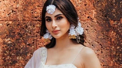 Mouni Roy (Photo: Instagram) Mouni Roy (Photo: Instagram)