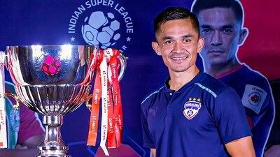 Sunil Chhetri poses with the ISL trophy. (PTI) Sunil Chhetri poses with the ISL trophy. (PTI)