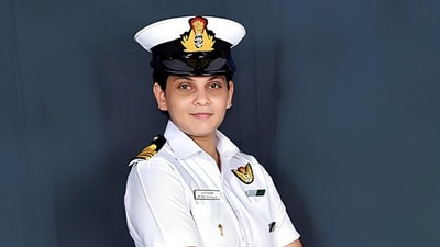 Commander Prerna Deosthalee is a serving officer in the Indian Navy. (Instagram/ssbcrackexams) Commander Prerna Deosthalee is a serving officer in the Indian Navy. (Instagram/ssbcrackexams)