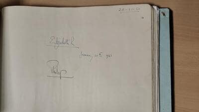 The Town Hall’s visitors’ book with the signature of Queen Elizabeth. The Town Hall’s visitors’ book with the signature of Queen Elizabeth.