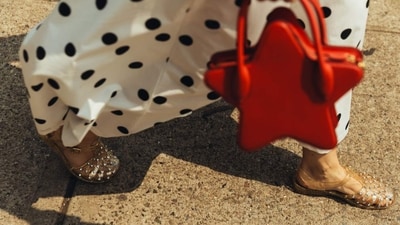 Why Are Chic Women Wearing ‘Toddler-Style’ Clothes? This Mom Gave It a Shot. Why Are Chic Women Wearing ‘Toddler-Style’ Clothes? This Mom Gave It a Shot.