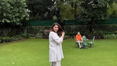 Parineeti Chopra and Raghav Chadha hang out in their garden on Independence Day. Parineeti Chopra and Raghav Chadha hang out in their garden on Independence Day.