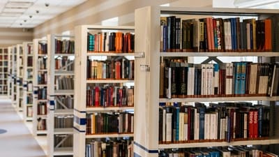 UTS has temporarily suspended intake for several low-demand courses in 2026, including technology, mathematics, and physics degrees. (Pexels) UTS has temporarily suspended intake for several low-demand courses in 2026, including technology, mathematics, and physics degrees. (Pexels)