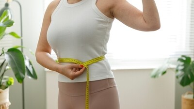 Know the correct food choices that help you to lose weight after overating. (Representative picture: Shutterstock) Know the correct food choices that help you to lose weight after overating. (Representative picture: Shutterstock)