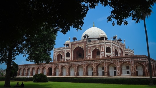 Humayun's Tomb, an ASI-protected site, comprises of the central tomb, other structures and landscaped elements in the Nizamuddin area. (Sanchit Khanna/Hindustan Times)