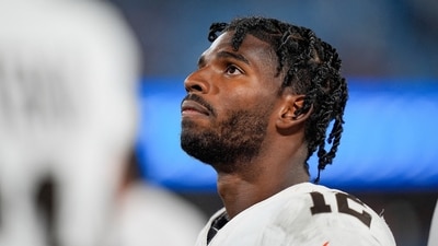 Cleveland Browns quarterback Shedeur Sanders on the sideline during the second half against the Carolina Panthers at Bank of America Stadium. (IMAGN IMAGES via Reuters Connect)