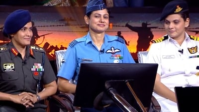 Indian defence officers Sofiya Qureshi, Vyomika Singh and Prerna Deosthalee at KBC 17 Indian defence officers Sofiya Qureshi, Vyomika Singh and Prerna Deosthalee at KBC 17
