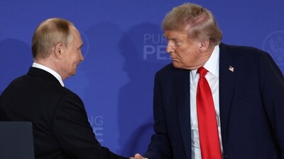 U.S. President Donald Trump, right, shakes the hand of Russia's President Vladimir Putin during a joint press conference at Joint Base Elmendorf-Richardson, Alaska. (AP) U.S. President Donald Trump, right, shakes the hand of Russia's President Vladimir Putin during a joint press conference at Joint Base Elmendorf-Richardson, Alaska. (AP)