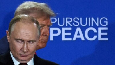 U.S. President Donald Trump and Russian President Vladimir Putin hold a press conference following their meeting to negotiate an end to the war in Ukraine, at Joint Base Elmendorf-Richardson in Anchorage, Alaska, U.S., August 15 (REUTERS) U.S. President Donald Trump and Russian President Vladimir Putin hold a press conference following their meeting to negotiate an end to the war in Ukraine, at Joint Base Elmendorf-Richardson in Anchorage, Alaska, U.S., August 15 (REUTERS)