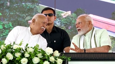 Prime Minister Narendra Modi in a conversation with Rashtriya Swayamsevak Sangh (RSS) chief Mohan Bhagwat in Nagpur. (File) Prime Minister Narendra Modi in a conversation with Rashtriya Swayamsevak Sangh (RSS) chief Mohan Bhagwat in Nagpur. (File)
