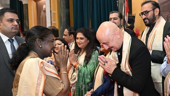 Anupam Kher shared photos with President Murmu.