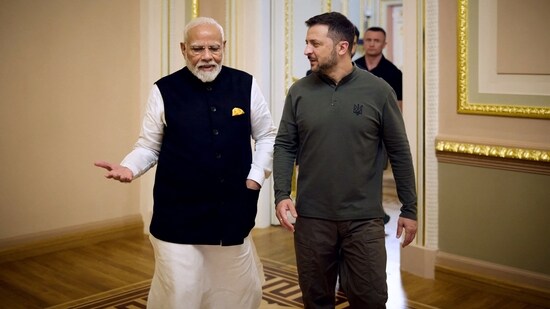 This handout photograph taken and released by the Ukrainian Presidential Press Service on August 23, 2024, shows Ukraine's President Volodymyr Zelensky (R) speaking with Indian Prime Minister Narendra Modi at the Mariinskyi Palace ahead of their meeting, in Kyiv. (AFP File)