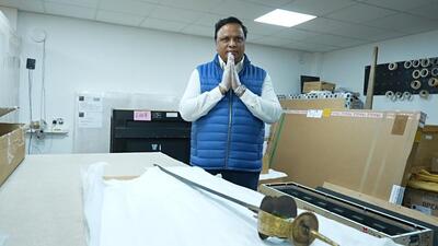 Sword of Maratha commander Raghuji Bhonsle returns to Mumbai, to be unveiled at exhibition Sword of Maratha commander Raghuji Bhonsle returns to Mumbai, to be unveiled at exhibition