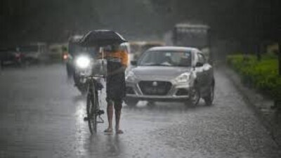 The MeT has predicted further rains in Jammu and Kashmir till August 19. (HT representative)