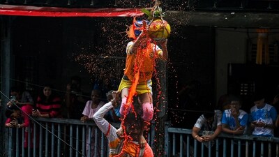 Govindas break the Dahi Handi by forming a human pyramid on the occasion of Gokulashtami festival in Mumbai, India. Aug 16, 2025. (Raju Shinde/HT Photo) Govindas break the Dahi Handi by forming a human pyramid on the occasion of Gokulashtami festival in Mumbai, India. Aug 16, 2025. (Raju Shinde/HT Photo)