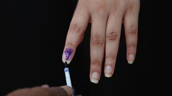 The move comes after the Supreme Court, on August 14, directed the Election Commission of India (ECI) to publish details of 6.5 million names deleted from the draft voter list. (HT photo)