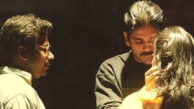 Mani Ratnam's Geethanjali starred Nagarjuna and Girija in lead roles.