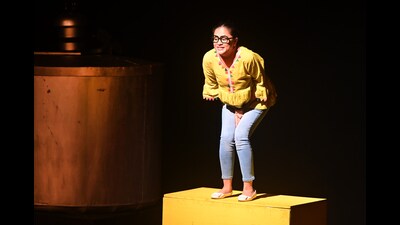 Jigna Vyas in Ohh Womaniya…! that was staged as part of the Vasant Gujarati Theatre Festival at The Experimental Theatre, NCPA, Mumbai. (Narendra Dangiya/NCPA) Jigna Vyas in Ohh Womaniya…! that was staged as part of the Vasant Gujarati Theatre Festival at The Experimental Theatre, NCPA, Mumbai. (Narendra Dangiya/NCPA)