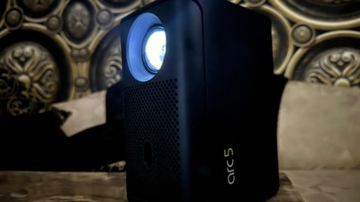 Lumio Arc 5 is clearly designed with portability in mind. Lumio Arc 5 is clearly designed with portability in mind.