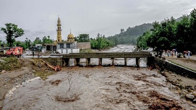 Khyber Pakhtunkhwa is the worst-hit province with 390 deaths -- 288 men, 59 children, and 43 women. (AFP) Khyber Pakhtunkhwa is the worst-hit province with 390 deaths -- 288 men, 59 children, and 43 women. (AFP)