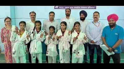 Winners of district level judo tournament held at School of Eminence Sekhewal, Ludhiana on Monday. (HT Photo) Winners of district level judo tournament held at School of Eminence Sekhewal, Ludhiana on Monday. (HT Photo)