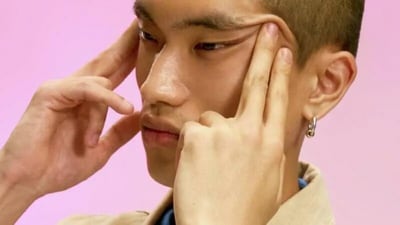 As the controversy grew louder in China, Swatch had to remove the advertisement and issue an apology. (X) As the controversy grew louder in China, Swatch had to remove the advertisement and issue an apology. (X)