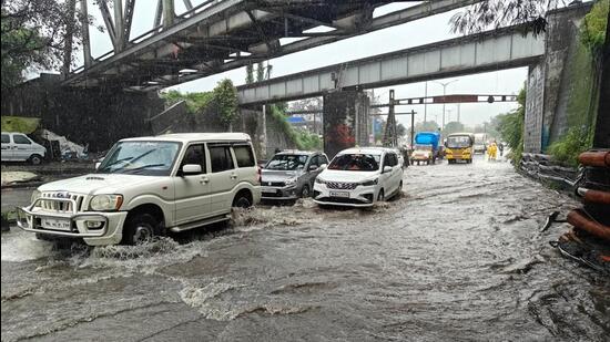Navi Mumbai, India - Aug. 18, 2025:Water logging at Panvel in Navi Mumbai, India, on Monday, August 18, 2025. (Photo by Bachchan Kumar/ HT PHOTO) (HT PHOTO)