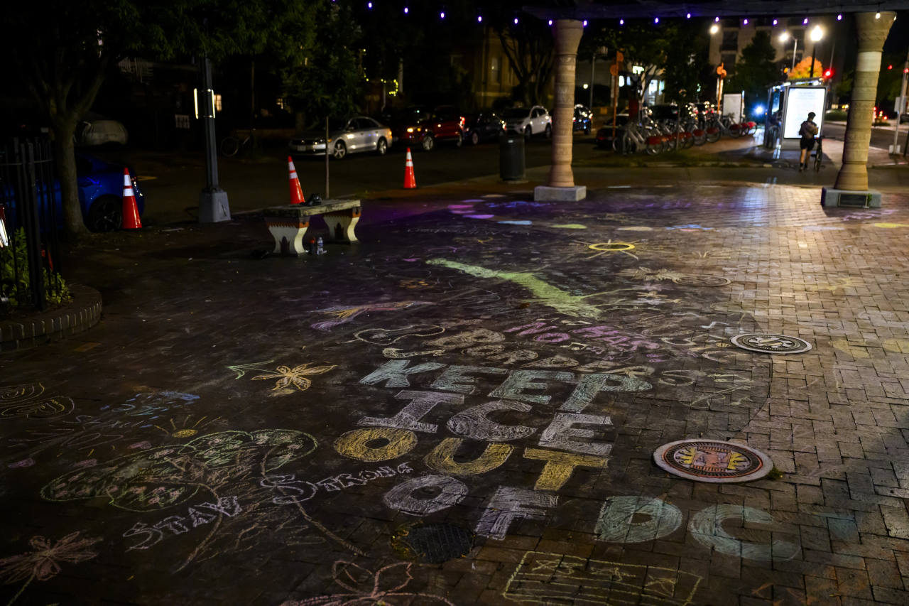 On D.C. Streets, Feds Make a Show of Force On D.C. Streets, Feds Make a Show of Force