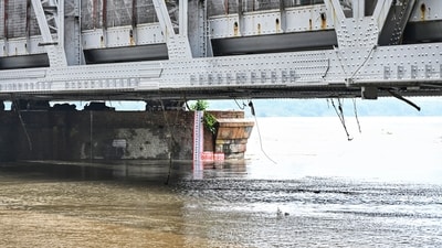 The continuous increase in water level has led to the Yamuna water entering residential areas at Yamuna Bazar. (ANI) The continuous increase in water level has led to the Yamuna water entering residential areas at Yamuna Bazar. (ANI)
