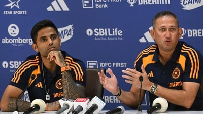 Suryakumar Yadav and Ajit Agarkar got awkward after a reporter asked about Pakistan. (AFP) Suryakumar Yadav and Ajit Agarkar got awkward after a reporter asked about Pakistan. (AFP)