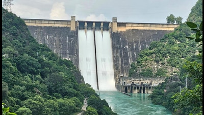 In response to rising water levels caused by heavy rainfall in Himachal Pradesh and Punjab, the Bhakra Beas Management Board (BBMB) has opened the Bhakra Dam’s floodgates for the first time in two years, releasing 45,000 cusecs of water into the Sutlej River. The decision comes as the dam’s water level approaches its maximum capacity. In response to rising water levels caused by heavy rainfall in Himachal Pradesh and Punjab, the Bhakra Beas Management Board (BBMB) has opened the Bhakra Dam’s floodgates for the first time in two years, releasing 45,000 cusecs of water into the Sutlej River. The decision comes as the dam’s water level approaches its maximum capacity.