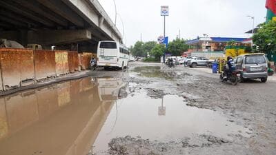 Several traders said that their customers avoided visiting them due to poor road conditions which affected their business. (HT Photos) Several traders said that their customers avoided visiting them due to poor road conditions which affected their business. (HT Photos)