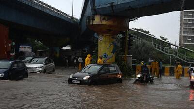 Waterlogging on Thane Belapur Road. (Bachchan Kumar/ HT PHOTO) Waterlogging on Thane Belapur Road. (Bachchan Kumar/ HT PHOTO)