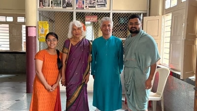 Yashvir and Usha Sunak, parents of ex-UK PM Rishi Sunak in Mysuru on Monday.