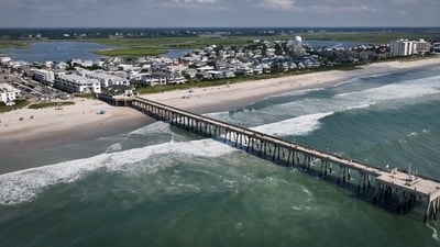 Hurricane Erin is fueling powerful rip currents along the East Coast. (X/@MyDronePro) Hurricane Erin is fueling powerful rip currents along the East Coast. (X/@MyDronePro)