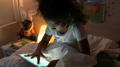 A study from AIIMS Raipur reveals Indian children under five average 2.22 hours of screen time daily, exceeding recommended limits. (Pexels) A study from AIIMS Raipur reveals Indian children under five average 2.22 hours of screen time daily, exceeding recommended limits. (Pexels)