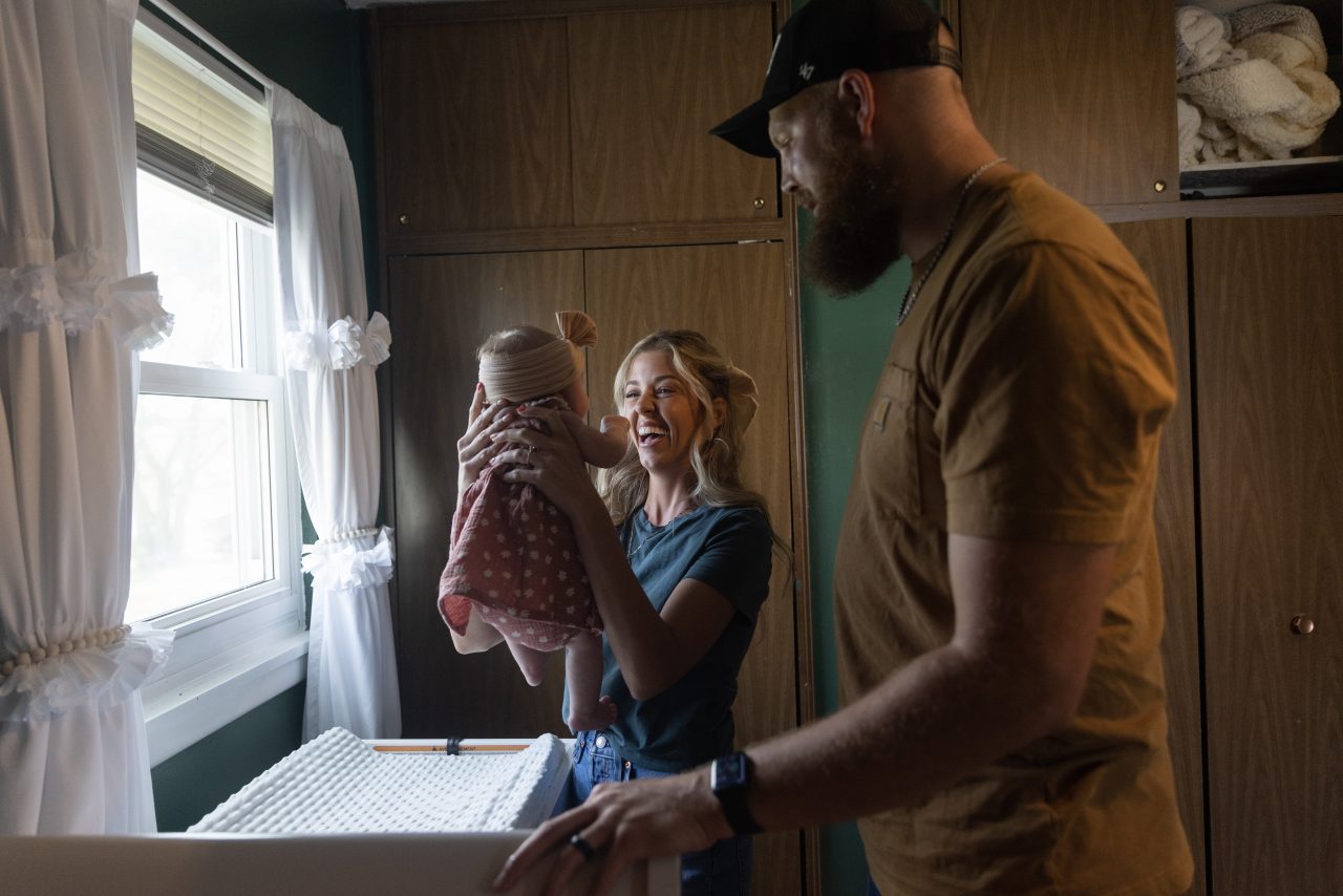 They Needed a Surrogate, So They Asked a Sibling to Do It They Needed a Surrogate, So They Asked a Sibling to Do It