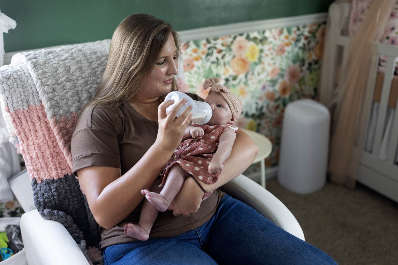 They Needed a Surrogate, So They Asked a Sibling to Do It They Needed a Surrogate, So They Asked a Sibling to Do It