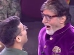 Amitabh Bachchan gave Aditya Kumar a hug after he won <span class='webrupee'>₹</span>1 crore.