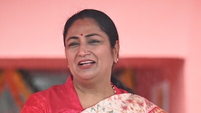 The incident took place when CM Rekha Gupta was interacting with the citizens and hearing their grievances. (Hindustan Times) The incident took place when CM Rekha Gupta was interacting with the citizens and hearing their grievances. (Hindustan Times)