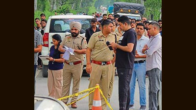 Police conducting investigation at the site where the body of the girl was found in Indri in Karnal on Wednesday. (HT Photst) Police conducting investigation at the site where the body of the girl was found in Indri in Karnal on Wednesday. (HT Photst)