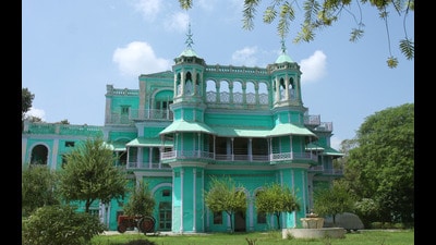 The properties include Raj Mahal in Faridkot, spread over 14 acres. (HT) The properties include Raj Mahal in Faridkot, spread over 14 acres. (HT)