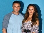 Sohail Khan discusses divorce from Seema Sajdeh after 24 years, citing constant conflicts as a reason for their separation.
Sohail Khan discusses divorce from Seema Sajdeh after 24 years, citing constant conflicts as a reason for their separation.
