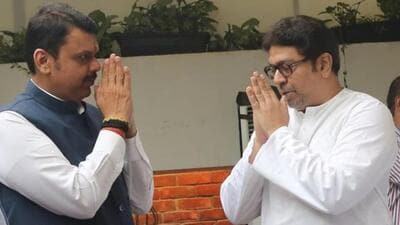 Raj meets Fadnavis, says it was to present a parking plan for Mumbai Raj meets Fadnavis, says it was to present a parking plan for Mumbai