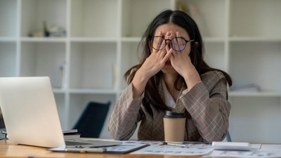 Large studies show that chronic stress and burnout are associated with higher cancer incidence and worse outcomes, but they rarely prove that stress alone causes cancer. Large studies show that chronic stress and burnout are associated with higher cancer incidence and worse outcomes, but they rarely prove that stress alone causes cancer.