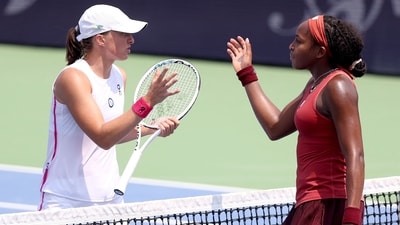 Iga Swiatek of Poland congratulates Coco Gauff after their match during the semifinals of the Western & Southern Open at Lindner Family Tennis Center on August 19 (Getty Images via AFP) Iga Swiatek of Poland congratulates Coco Gauff after their match during the semifinals of the Western & Southern Open at Lindner Family Tennis Center on August 19 (Getty Images via AFP)